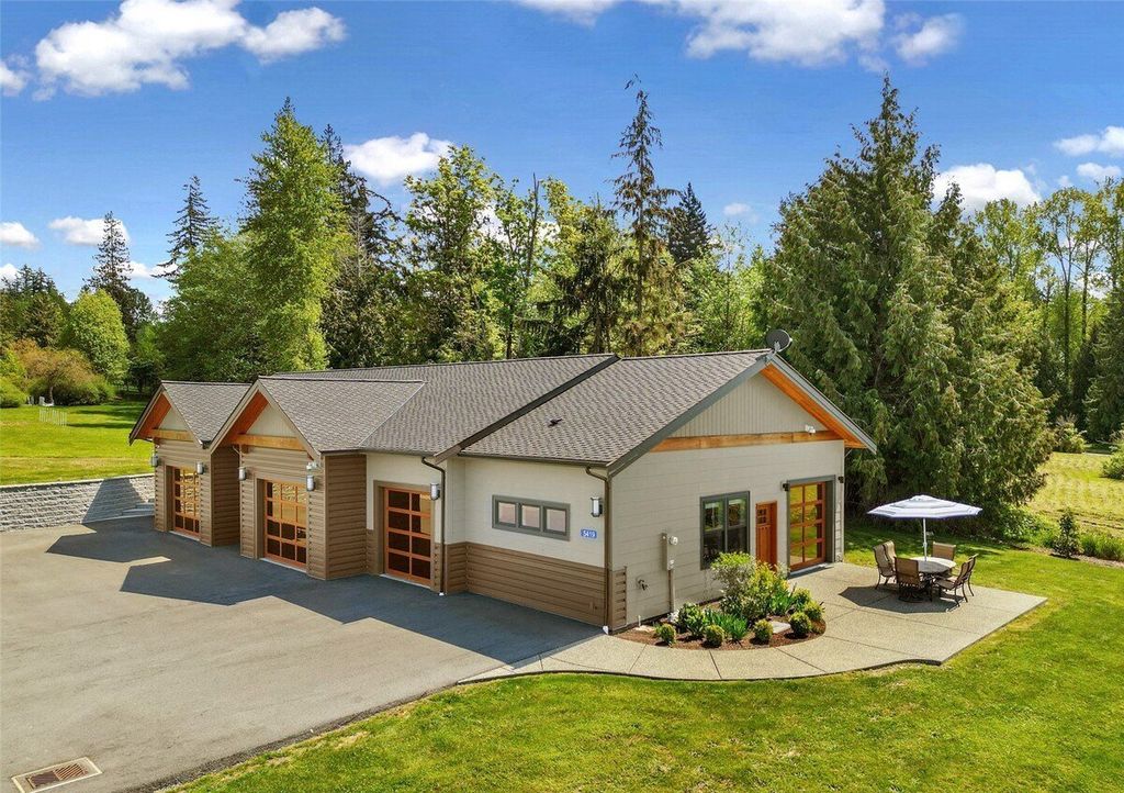 A Contemporary Masterpiece with Breathtaking Bay and Islands Panoramas Priced at 6.495 Million in Washington 36