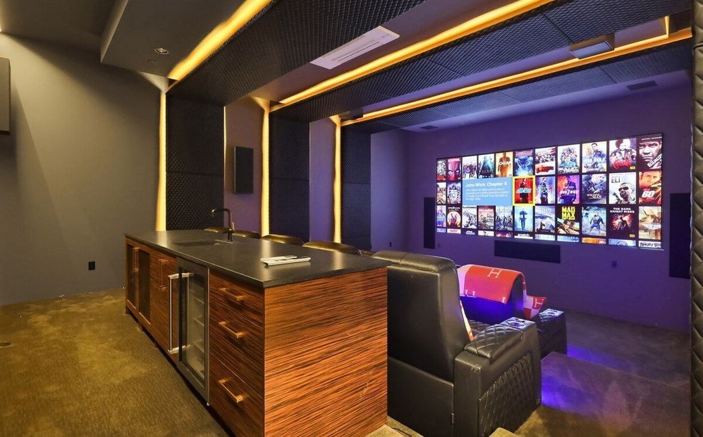 A Contemporary Masterpiece with Breathtaking Bay and Islands Panoramas Priced at 6.495 Million in Washington 7