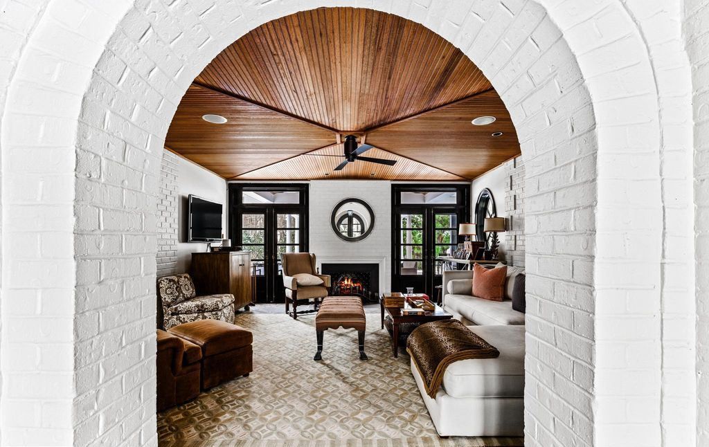 A Maryland Masterpiece Custom Home Hits the Market at 2.295 Million 31