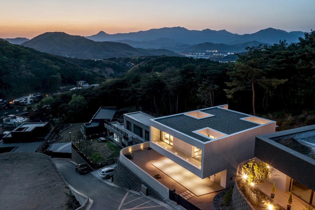 A Weekend House, a Tranquil Escape by Architecture Lab Boum