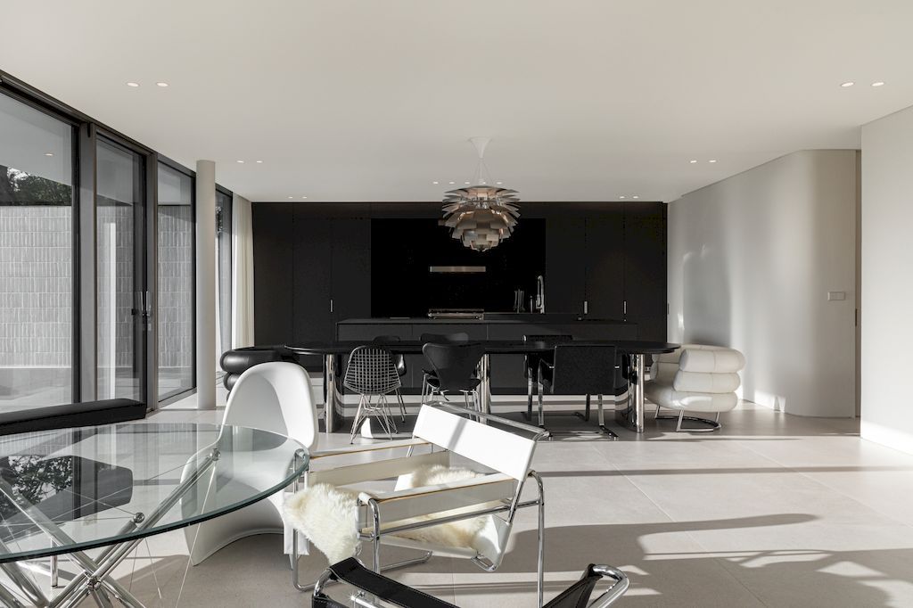 A Weekend House, a Tranquil Escape by Architecture Lab Boum