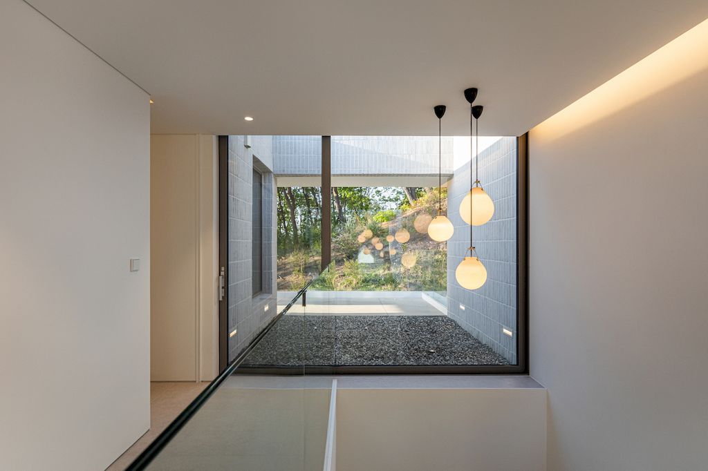 A Weekend House, a Tranquil Escape by Architecture Lab Boum
