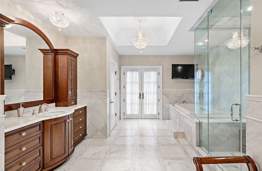 Custom Built Masterpiece by Napoleon Development A Luxurious New York Residence Offered at 7.3 Million 17