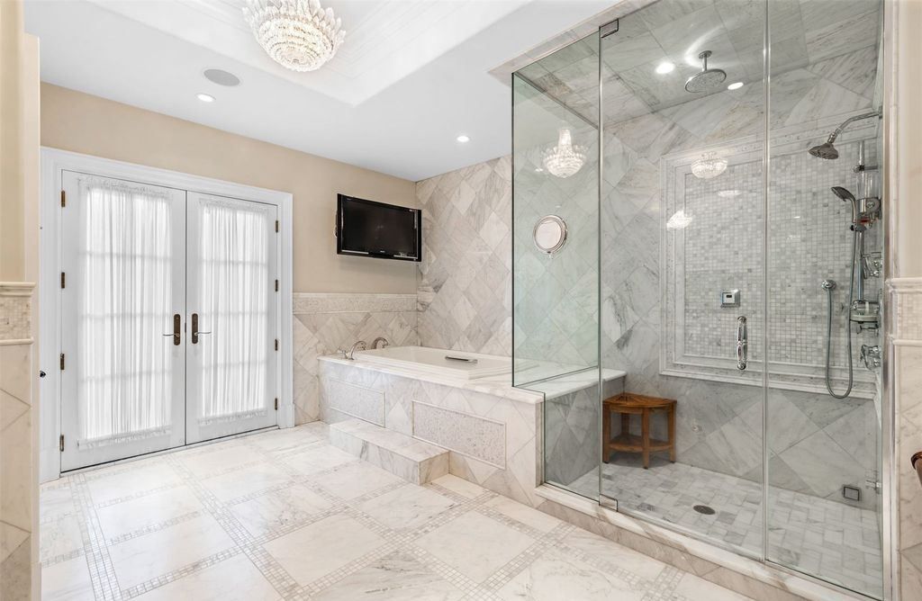 Custom Built Masterpiece by Napoleon Development A Luxurious New York Residence Offered at 7.3 Million 18