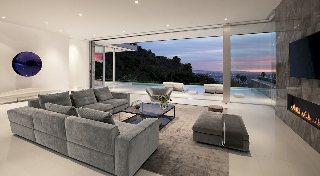 Doheny House spectacular 8000 sq home by McClean Design 12