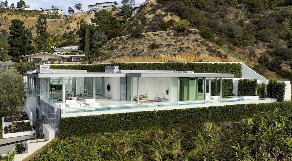 Doheny House, spectacular 8,000 sq home by McClean Design