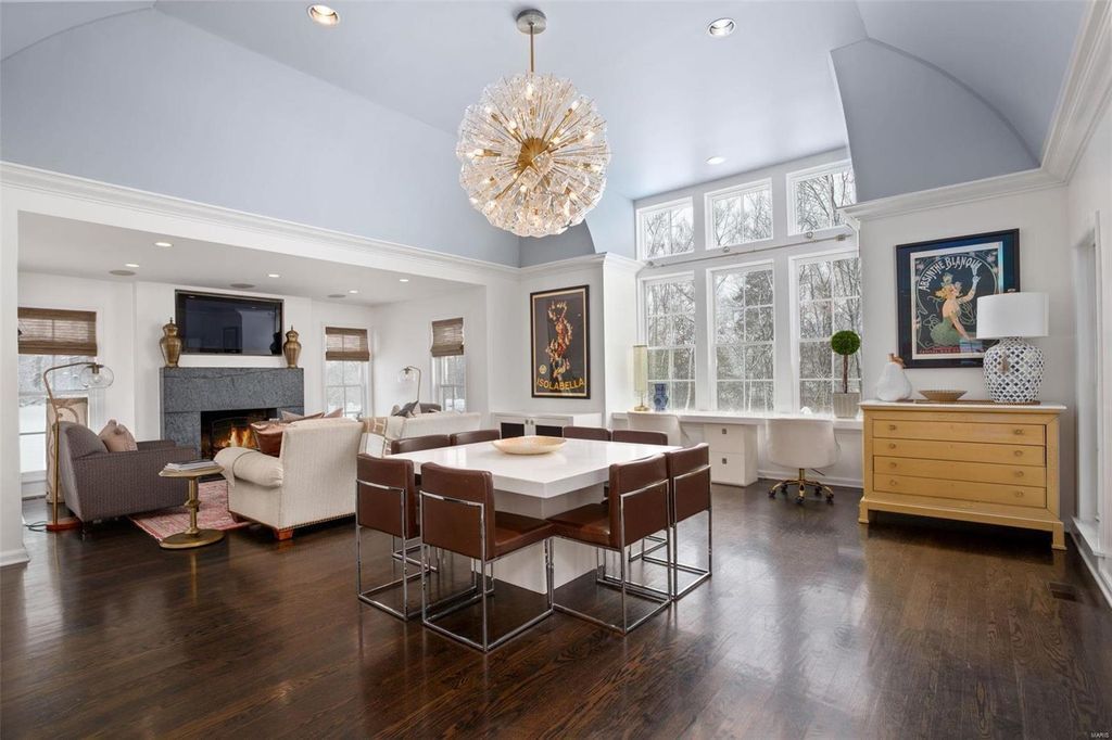 Exceptional Architectural Masterpiece Luxury Living on Two Acres in Missouri Offered at 2.49 Million 12