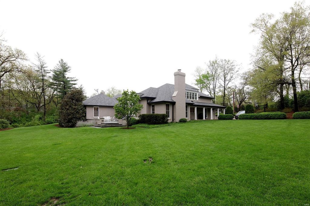 Exceptional Architectural Masterpiece Luxury Living on Two Acres in Missouri Offered at 2.49 Million 38