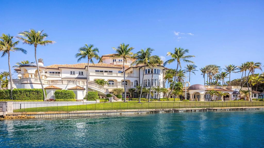 Discover an unparalleled opportunity in South Florida with this magnificent estate boasting nearly 4 acres of prime coastline, featuring 350 feet of direct Intracoastal waterfrontage and an additional 350 feet of direct oceanfrontage.