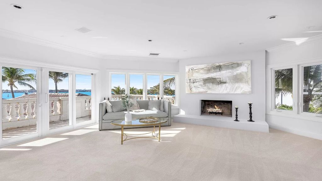 Discover an unparalleled opportunity in South Florida with this magnificent estate boasting nearly 4 acres of prime coastline, featuring 350 feet of direct Intracoastal waterfrontage and an additional 350 feet of direct oceanfrontage.