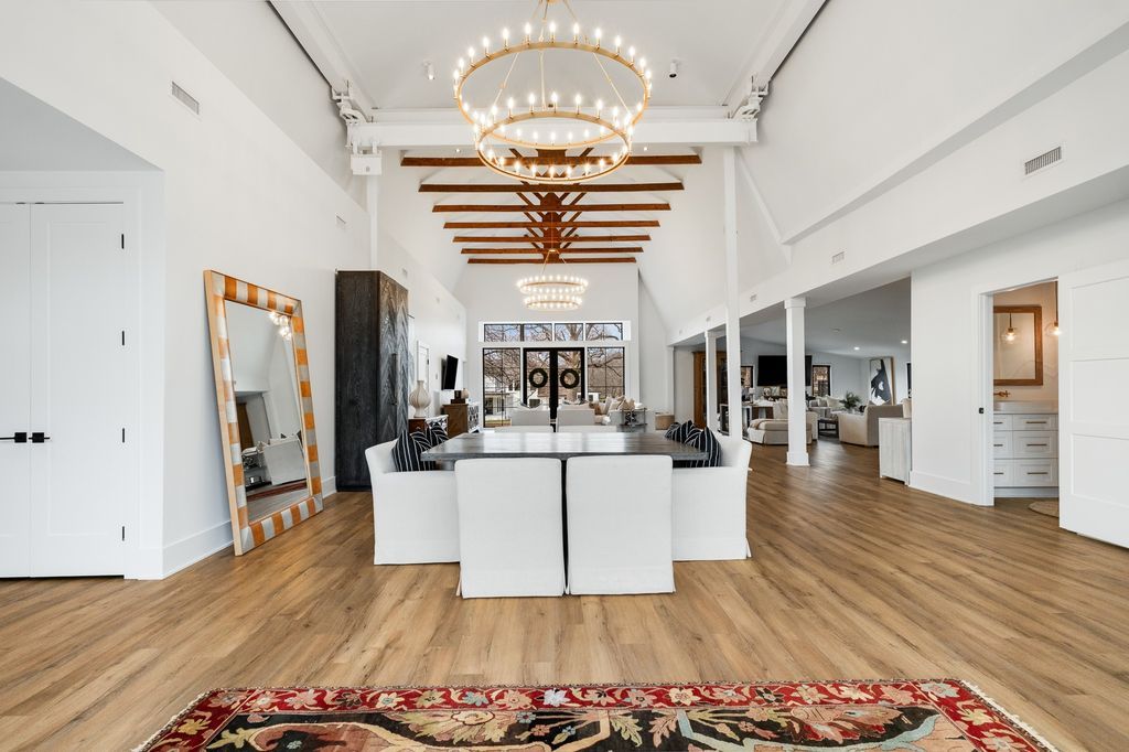 Exquisite Family Compound in Tennessee Listed at 845 Million 32