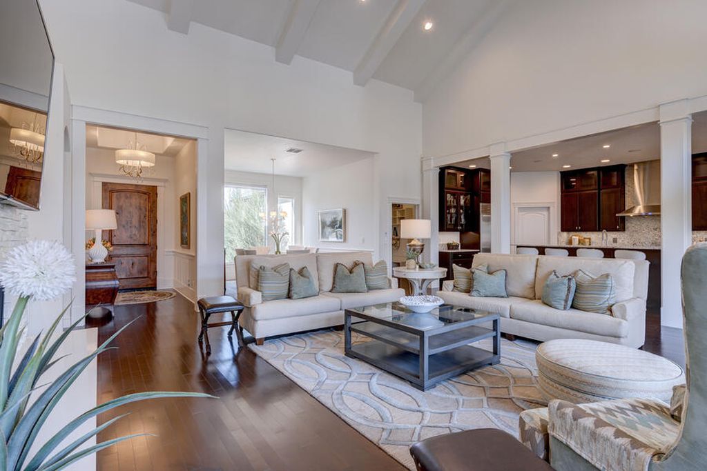 Idyllic Riverfront Retreat Spectacular Boise River Views Await in this Luxurious 2.395 Million Home 12
