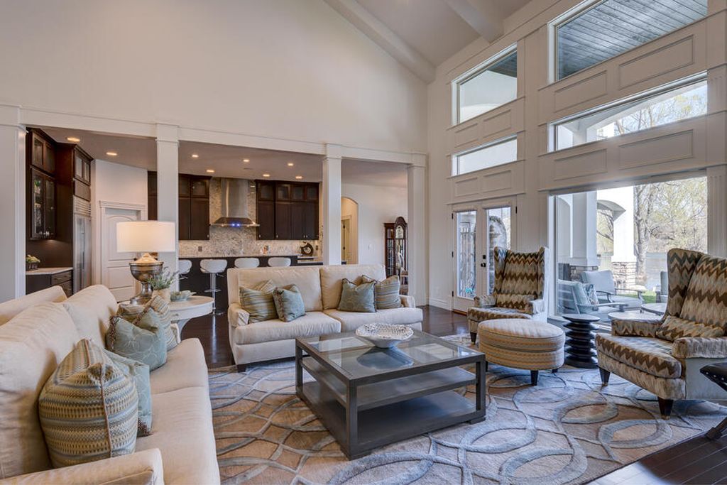 Idyllic Riverfront Retreat Spectacular Boise River Views Await in this Luxurious 2.395 Million Home 13