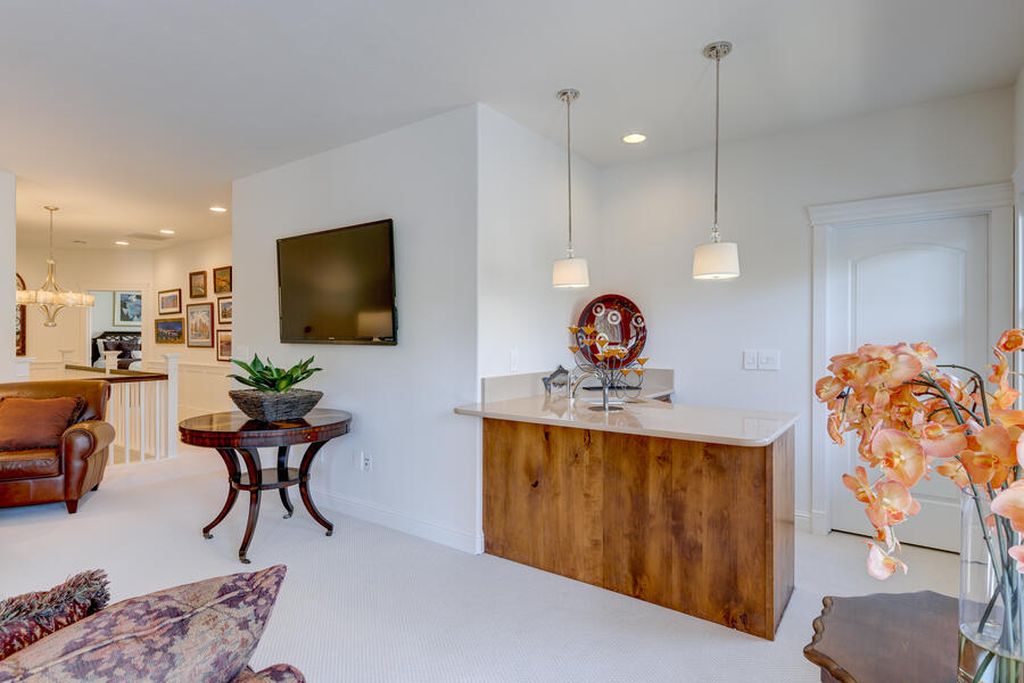 Idyllic Riverfront Retreat Spectacular Boise River Views Await in this Luxurious 2.395 Million Home 29