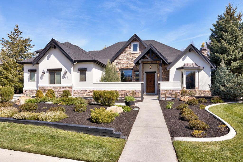 Idyllic Riverfront Retreat Spectacular Boise River Views Await in this Luxurious 2.395 Million Home 5