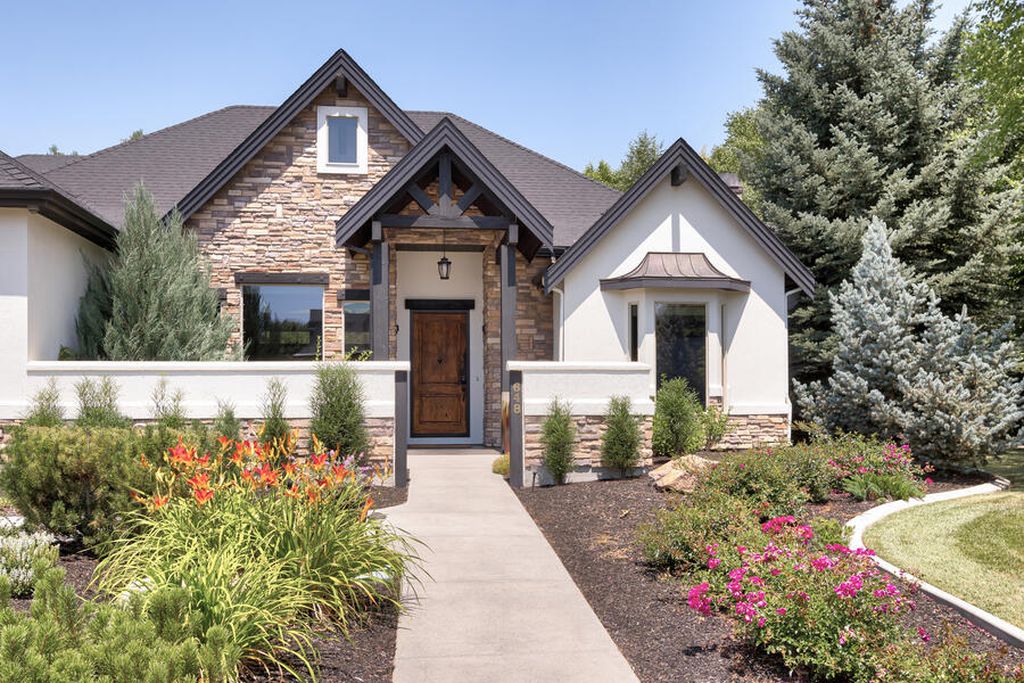 Idyllic Riverfront Retreat Spectacular Boise River Views Await in this Luxurious 2.395 Million Home 51
