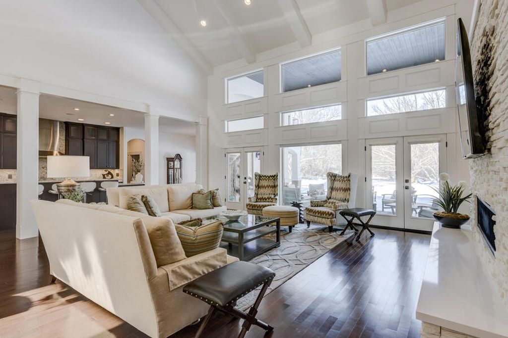 Idyllic Riverfront Retreat Spectacular Boise River Views Await in this Luxurious 2.395 Million Home 52