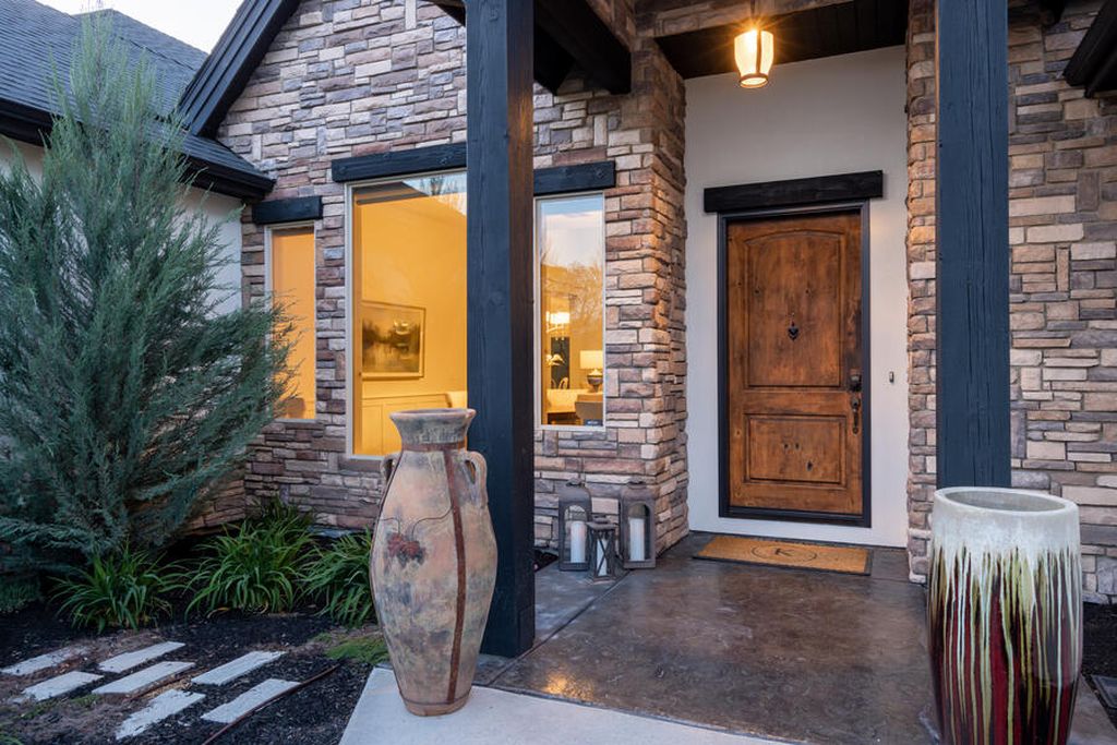 Idyllic Riverfront Retreat Spectacular Boise River Views Await in this Luxurious 2.395 Million Home 6