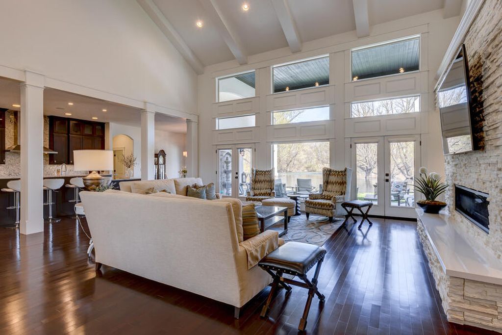 Idyllic Riverfront Retreat Spectacular Boise River Views Await in this Luxurious 2.395 Million Home 8