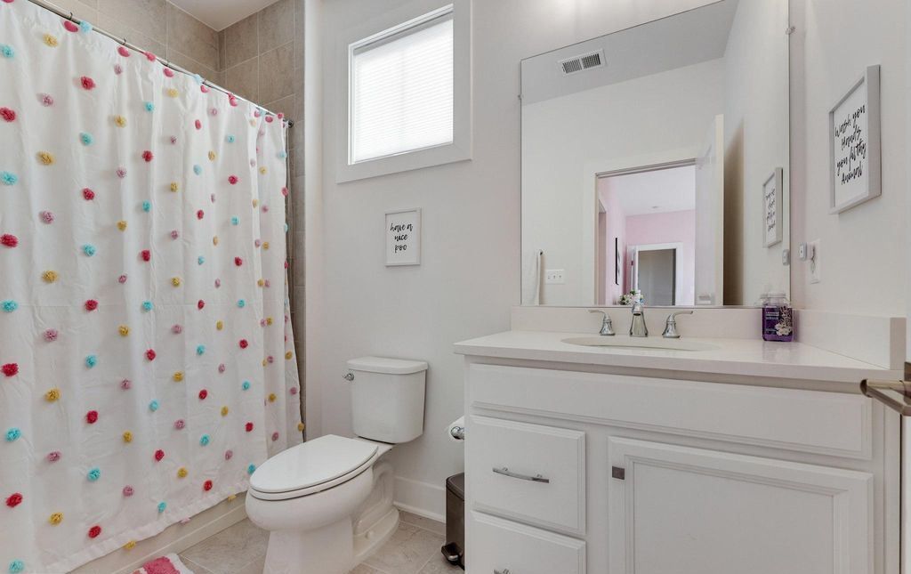 Indulge in Timeless Luxury The Glen Springs Grand Model at Ivandale Farm Virginia Offered at 2099999 42