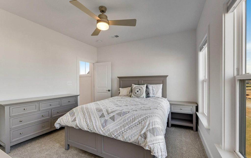 Indulge in Timeless Luxury The Glen Springs Grand Model at Ivandale Farm Virginia Offered at 2099999 43
