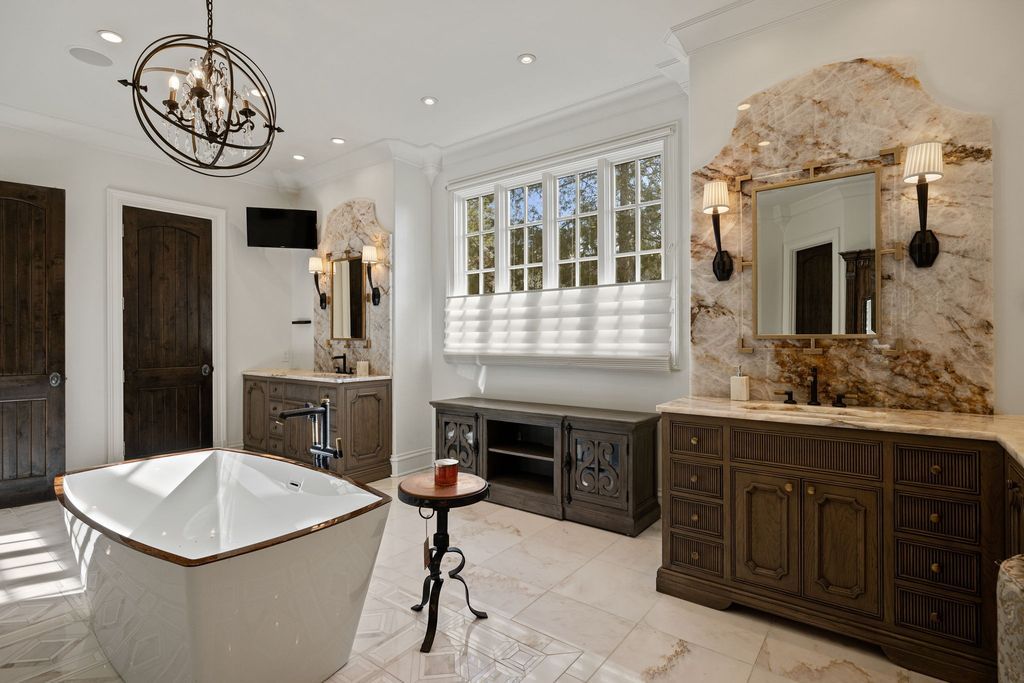 LaurelBrooke Estate Exquisite Design Elite Amenities and Unmatched Elegance Asks for 8.6 Million 21