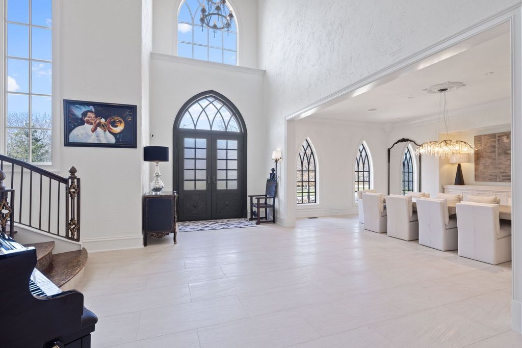 LaurelBrooke Estate Exquisite Design Elite Amenities and Unmatched Elegance Asks for 8.6 Million 5