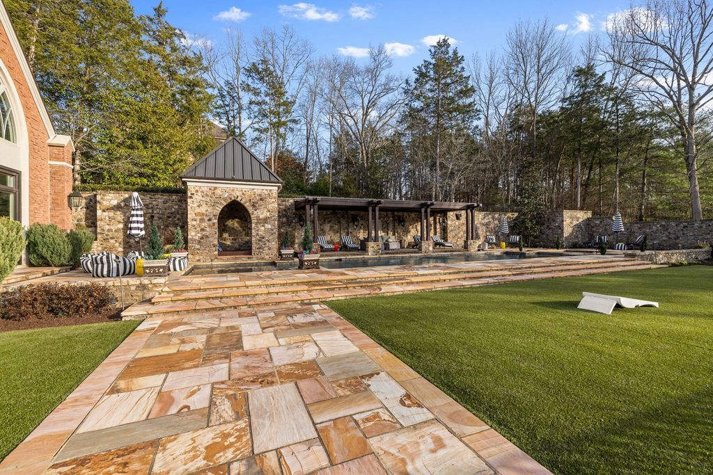 LaurelBrooke Estate Exquisite Design Elite Amenities and Unmatched Elegance Asks for 8.6 Million 56