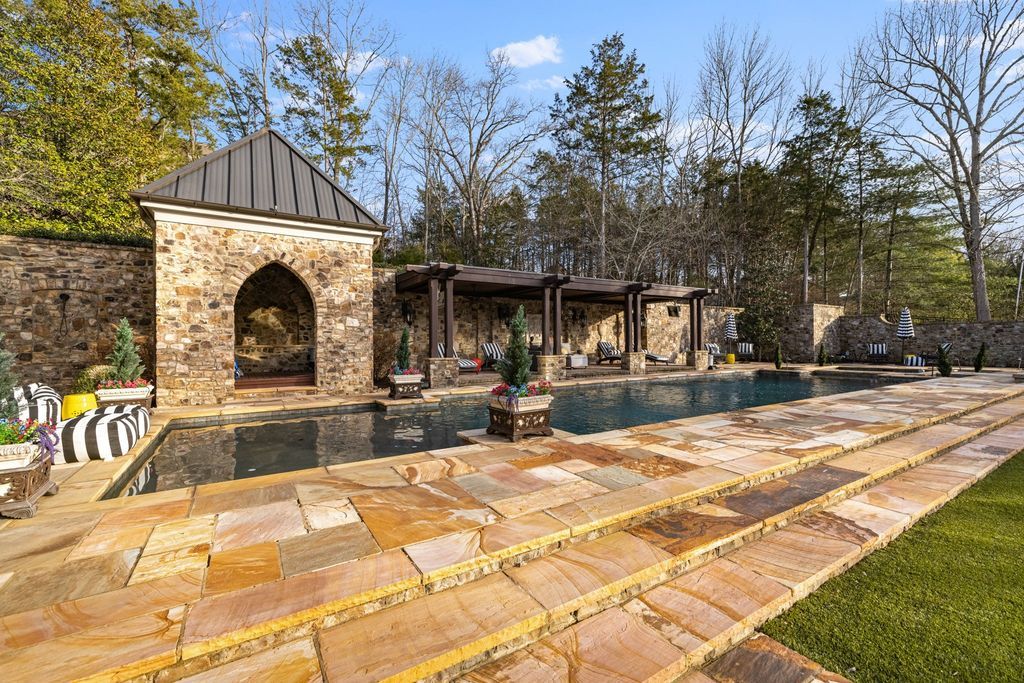LaurelBrooke Estate Exquisite Design Elite Amenities and Unmatched Elegance Asks for 8.6 Million 57