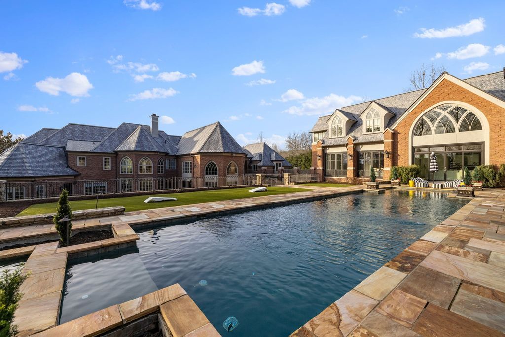 LaurelBrooke Estate Exquisite Design Elite Amenities and Unmatched Elegance Asks for 8.6 Million 59