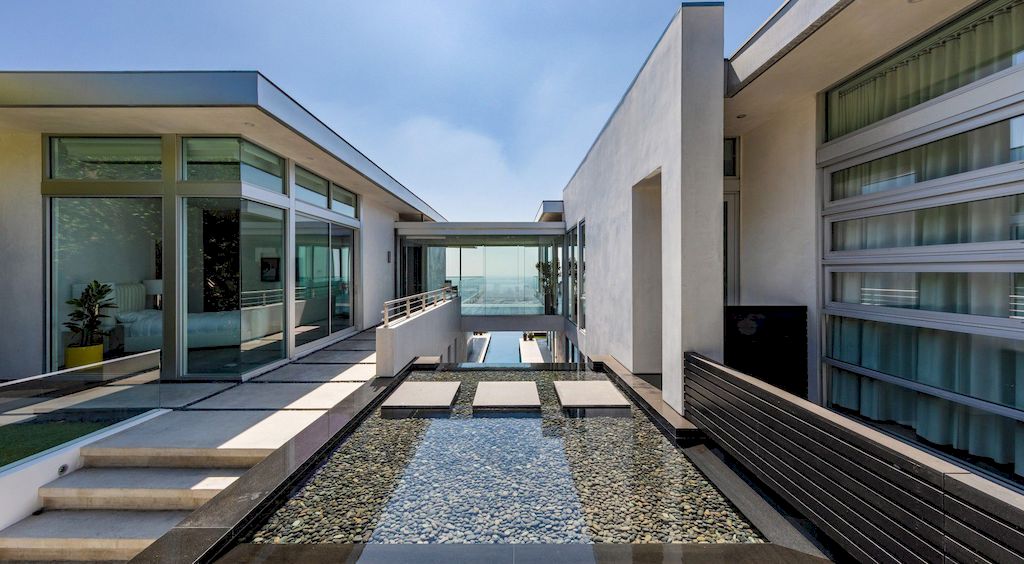 Levels House striking Los Angeles home by McClean Design 1