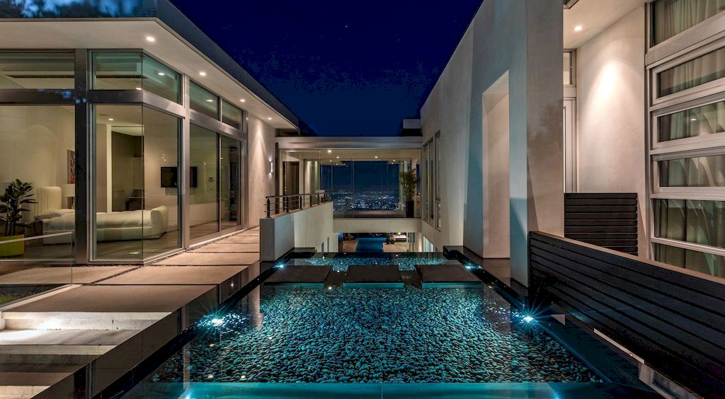 Levels House striking Los Angeles home by McClean Design 17