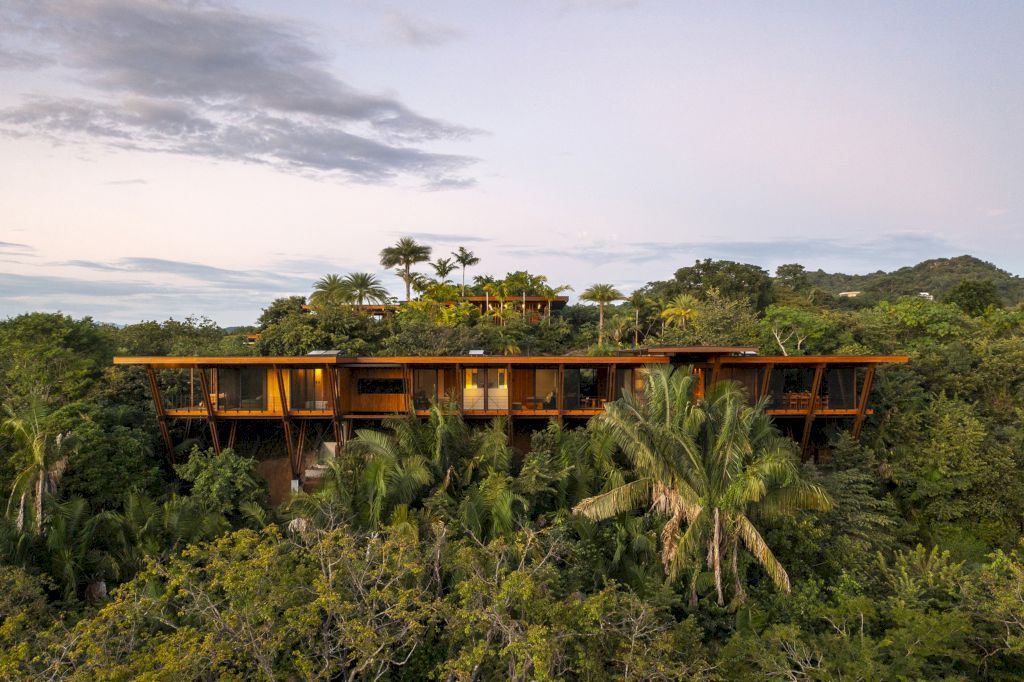 Loma Sagrada house peaceful oasis by Salagnac Arquitectos 1