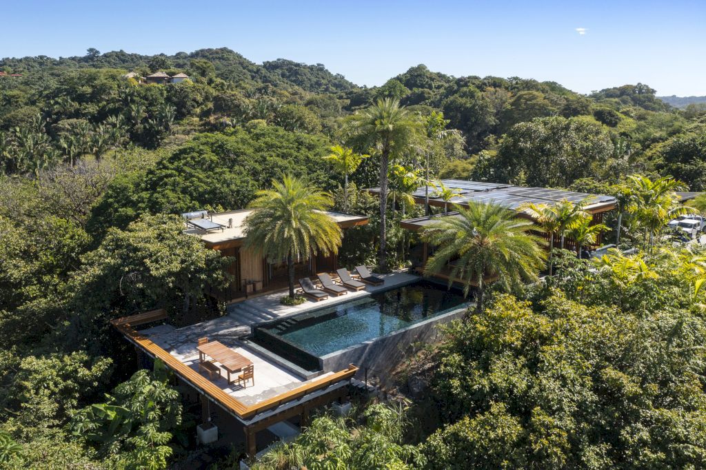 Loma Sagrada house peaceful oasis by Salagnac Arquitectos 10