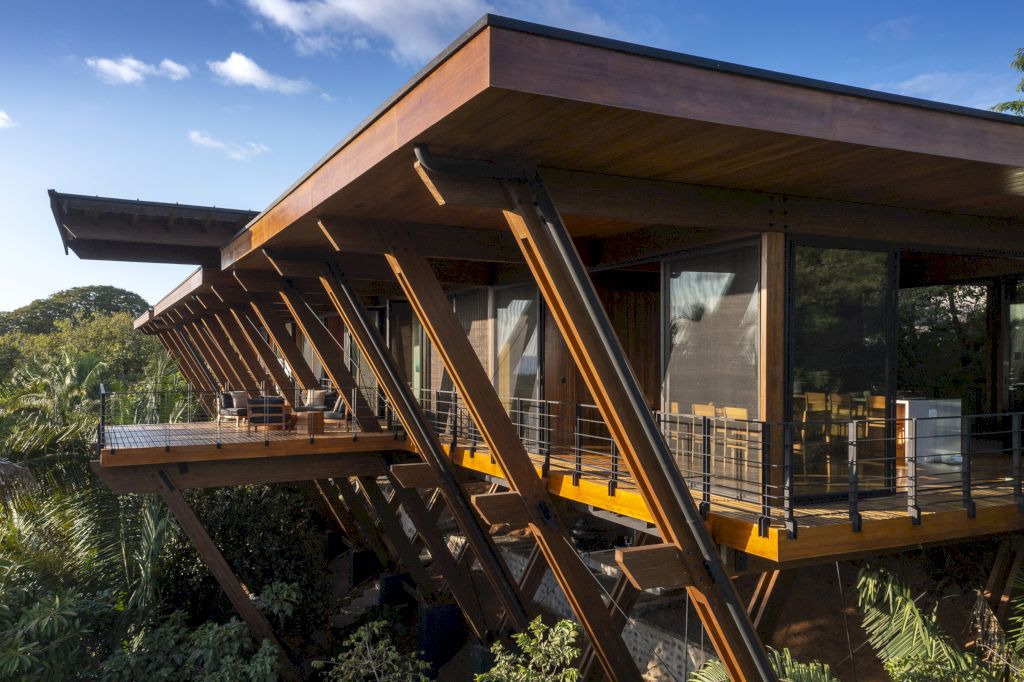 Loma Sagrada house peaceful oasis by Salagnac Arquitectos 4