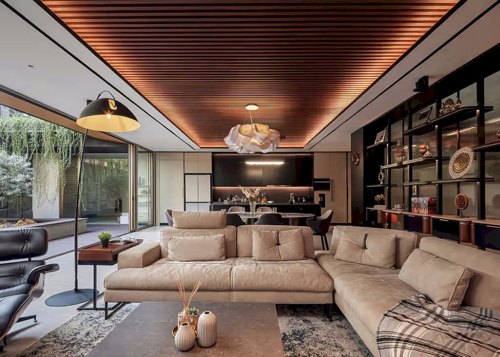 Maine Coon House with Tailored Harmony by Patio Livity