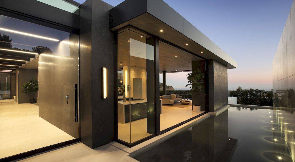 Marcheeta I House, Two-Level Oasis by McClean Design