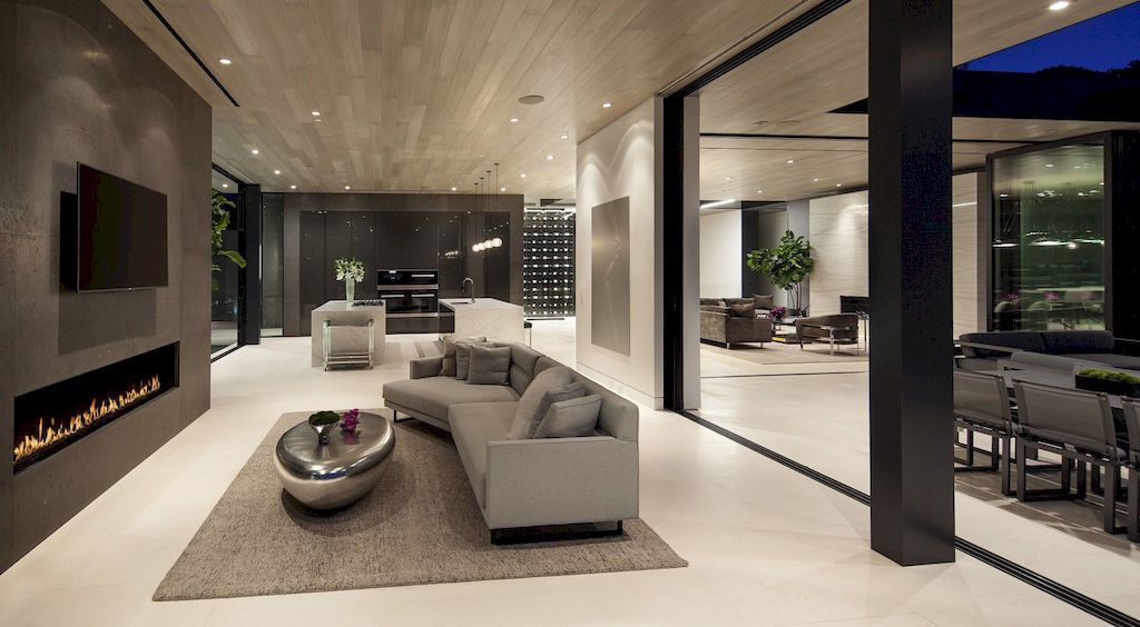 Marcheeta I House, Two-Level Oasis by McClean Design