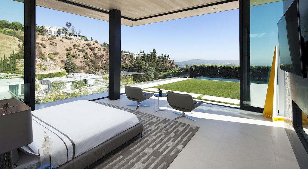 Marcheeta I House, Two-Level Oasis by McClean Design