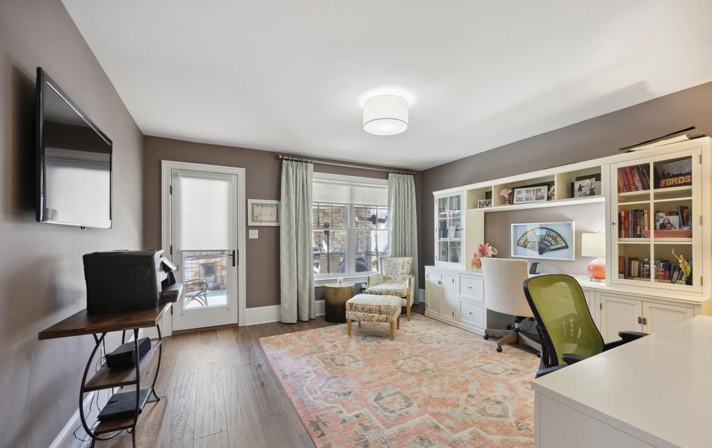 Pennsylvania Residence Where Luxury Meets Functionality in a Seamless Blend Offered at 3.99 Million 26