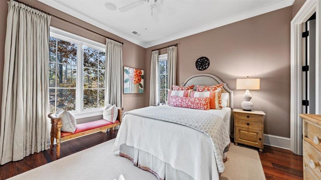 Premier Sophistication Tennessee Property Offered at 4.75 Million 25