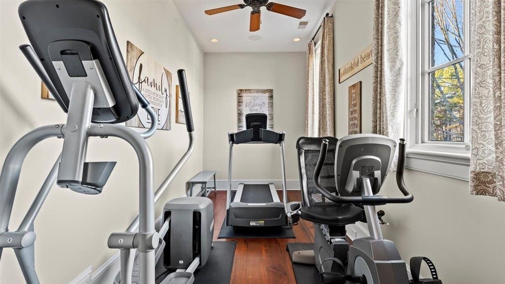 Premier Sophistication Tennessee Property Offered at 4.75 Million 31