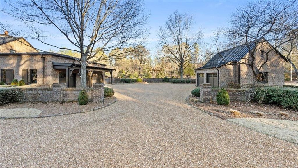 Premier Sophistication Tennessee Property Offered at 4.75 Million 39