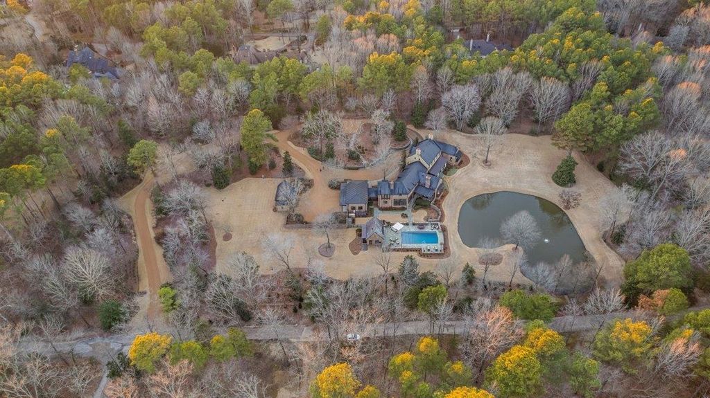 Premier Sophistication Tennessee Property Offered at 4.75 Million 40