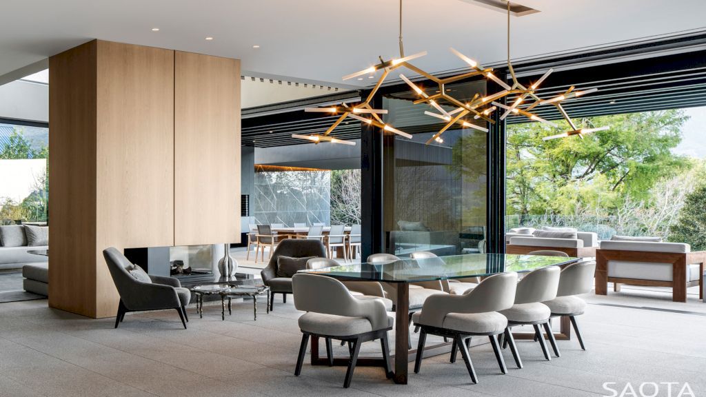 Rose Villa, Masterpiece on the Slopes in Cape Town by SAOTA