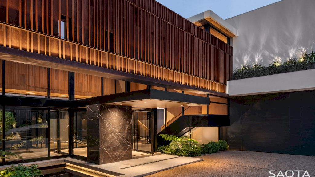 Rose Villa Masterpiece on the Slopes in Cape Town by SAOTA 3