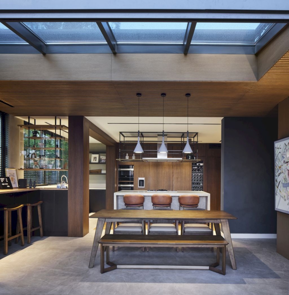 S House, Fusion of Nature and Luxury by Ofisvesaire