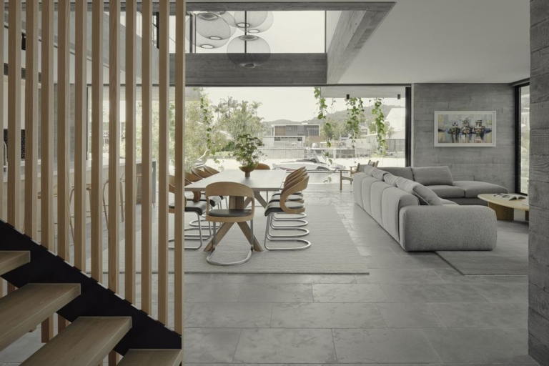 Picture of Sjøhavn House, A Riverfront Retreat by Lightbody Architects | Luxury Houses