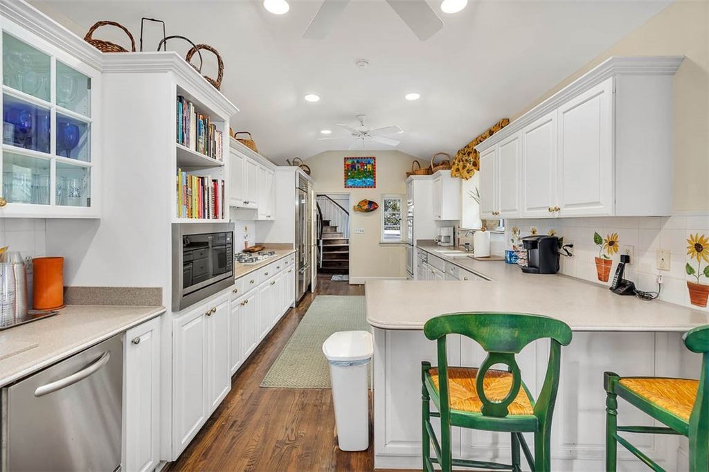 Spanish Inspired Two Story Residence by Francis Abreu Hits Georgia Market at 8.475 Million 35