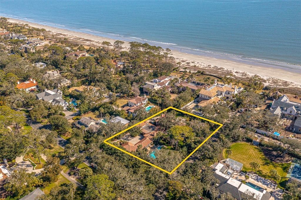 Spanish Inspired Two Story Residence by Francis Abreu Hits Georgia Market at 8.475 Million 4